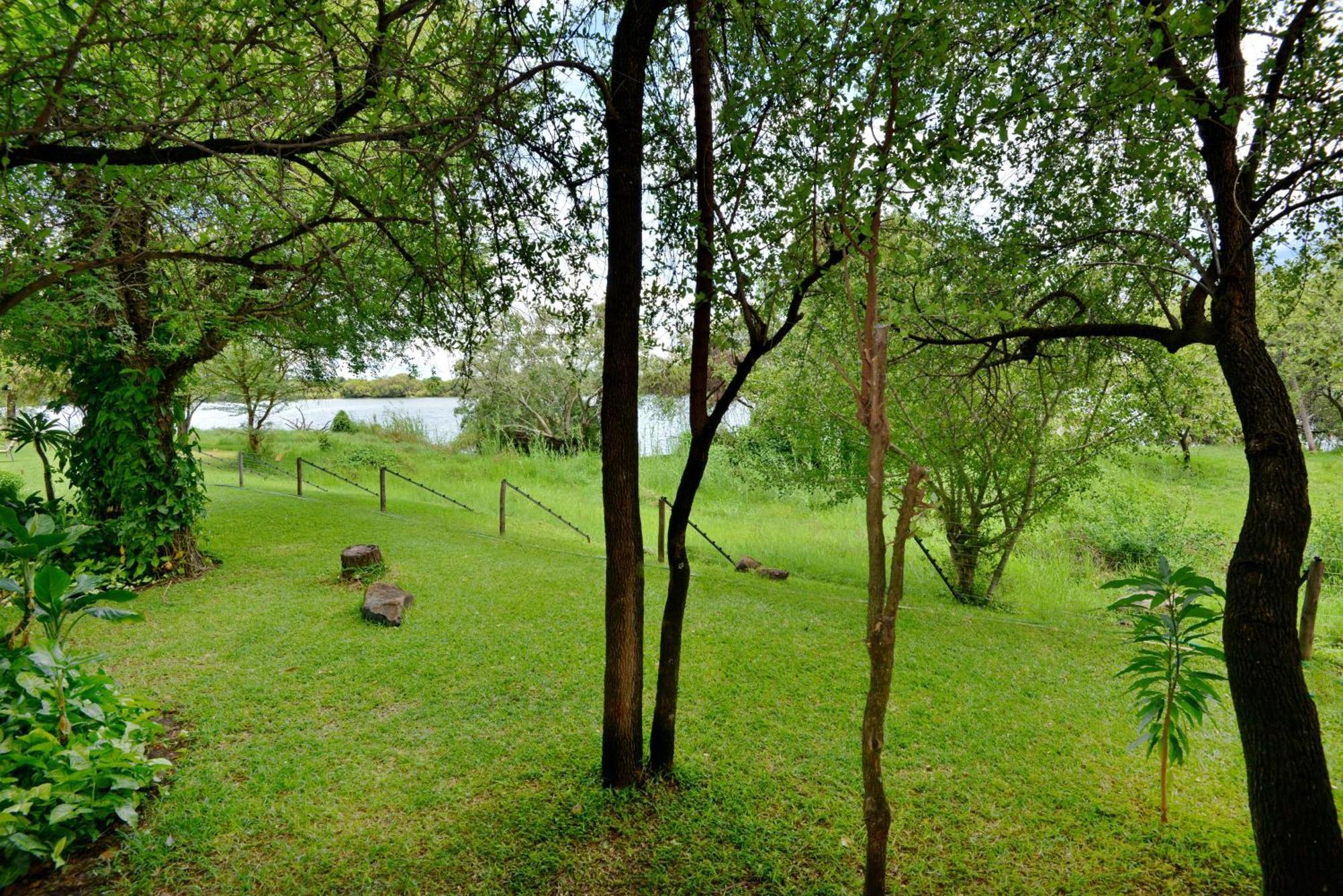 River View Lodge Kasane Oda fotoğraf